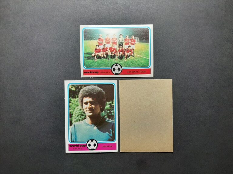 CPA FOOTBALL 1975 AGEDUCATIFS #9 LEEDS UNITED ANGLETERRE PEACOCKS WHITES BREMNER