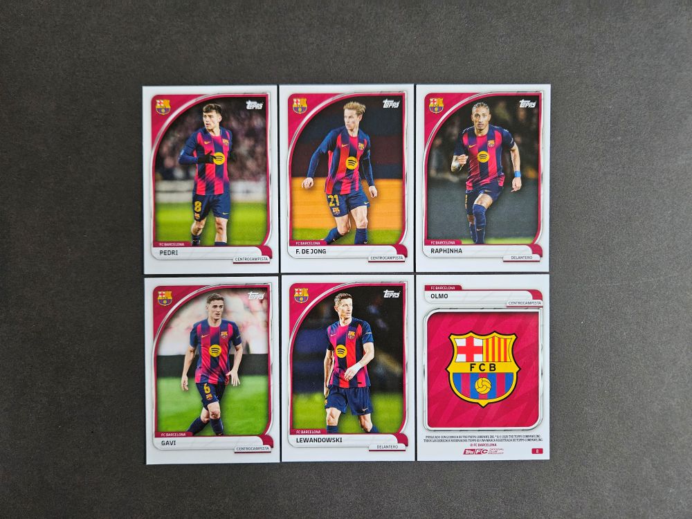 Topps: FC BARCELONA 2025-2026 COLLECTORS TIN (base cards)