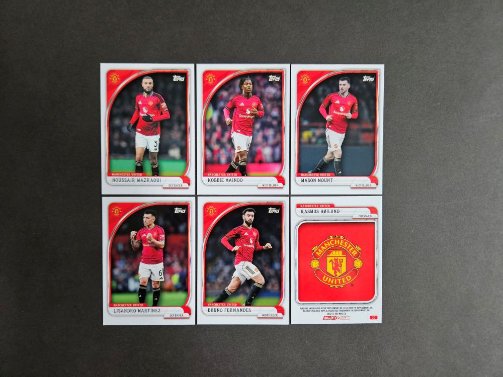 Topps: MANCHESTER UNITED 2025-2026 COLLECTOR TIN